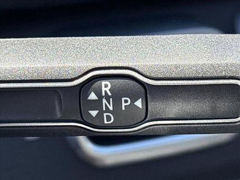 New 2025 Mercedes-Benz GLS 450 4MATIC image 12