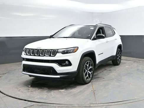 Used 2026 Jeep Compass Limited AWD/4WD image 8