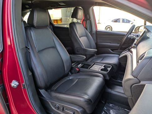 Used 2025 Honda Odyssey Sport-L image 28
