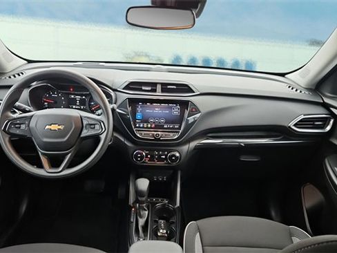Used 2023 Chevrolet TrailBlazer LT w/ Convenience Package image 15