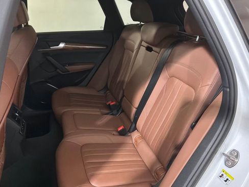 Used 2023 Audi Q5 2.0T Premium w/ Convenience Package image 19