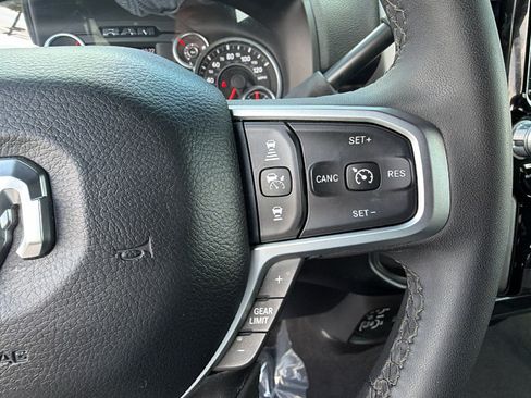 Used 2025 RAM 2500 Big Horn AWD/4WD image 28