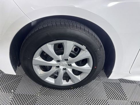Used 2024 Toyota Corolla LE image 9
