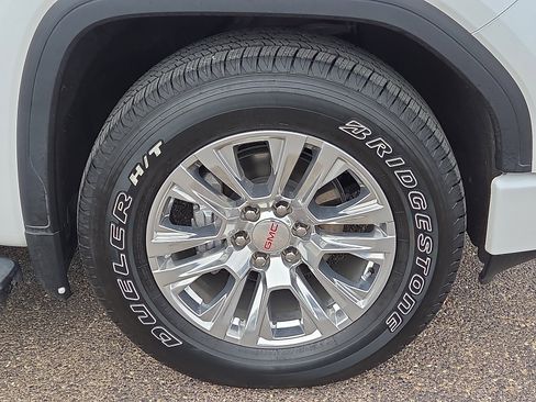 Used 2021 GMC Sierra 1500 Denali w/ Technology Package RWD image 8