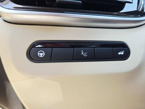 Used 2025 INFINITI QX60 Luxe w/ Vision Package AWD/4WD image 38