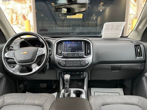 Used 2022 Chevrolet Colorado LT w/ Fleet Safety Package image 20