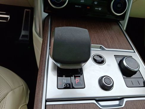 Used 2023 Land Rover Range Rover Long Wheelbase SE AWD/4WD image 14