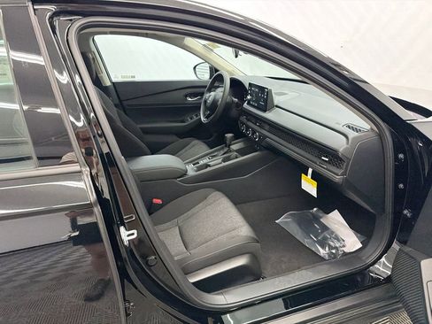 New 2026 Honda Accord SE image 14