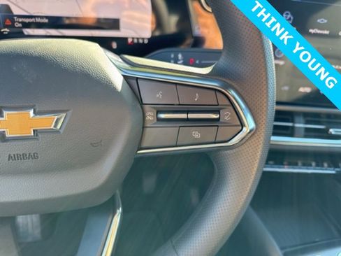 New 2026 Chevrolet Equinox EV LT image 16