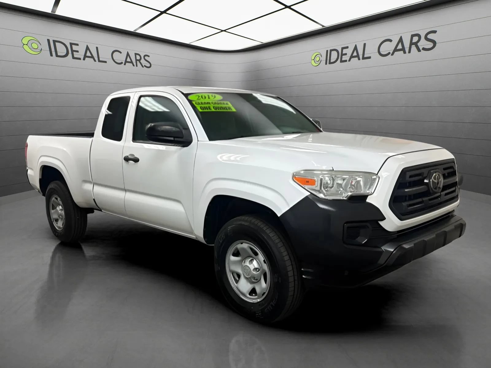 Used 2019 Toyota Tacoma SR RWD image 3