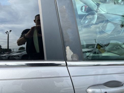 Used 2019 Jeep Cherokee Limited image 5