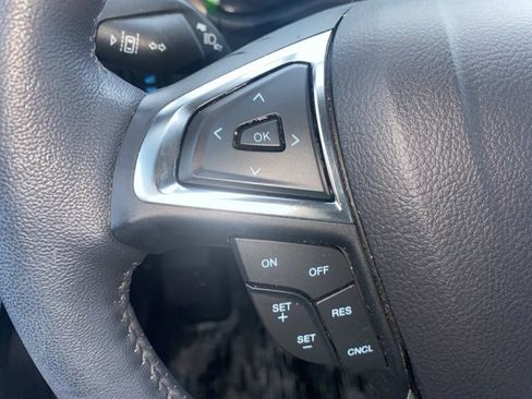 Used 2024 Ford Edge Titanium image 17