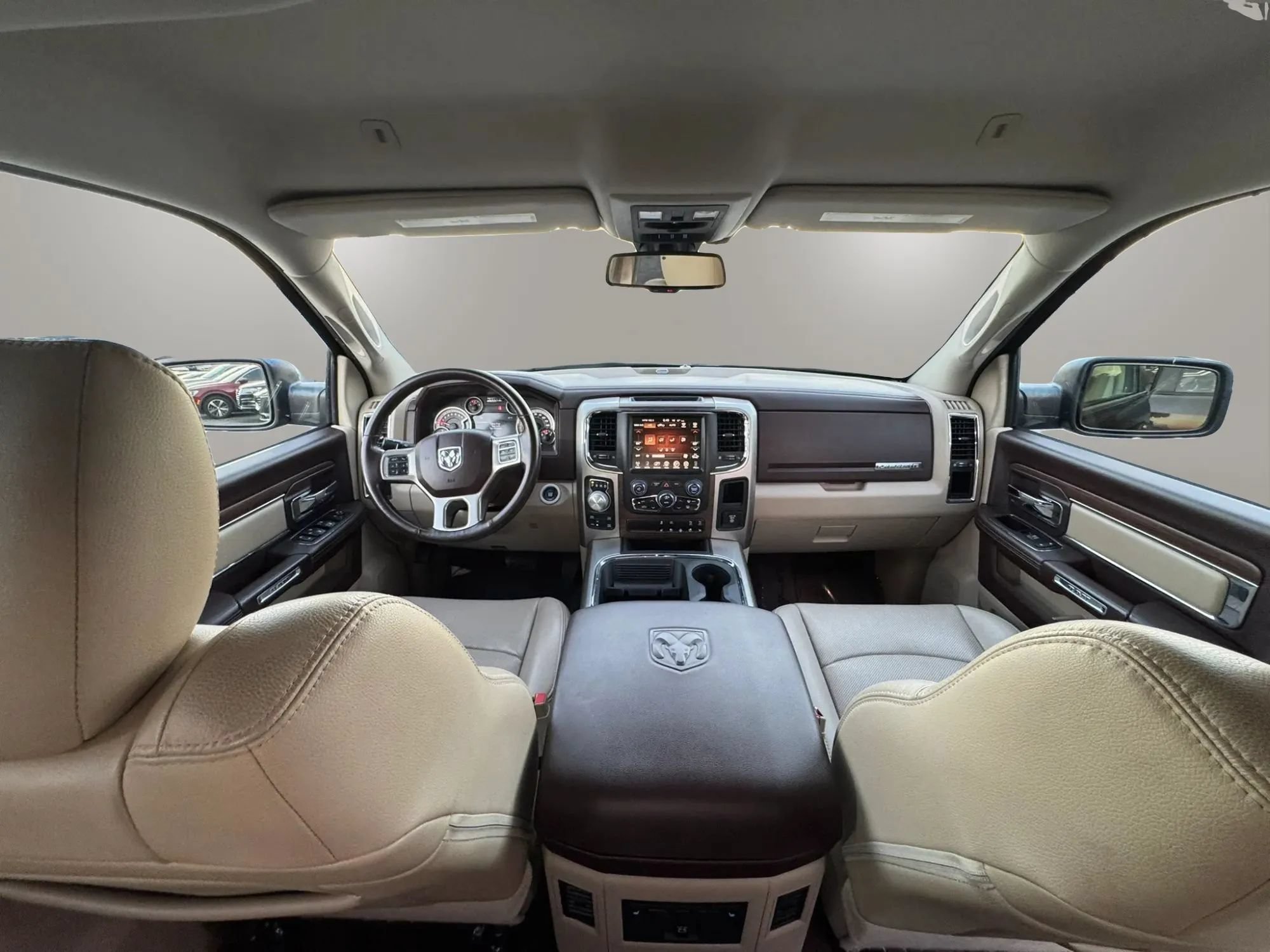 Used 2017 RAM 1500 Laramie w/ Convenience Group AWD/4WD image 16