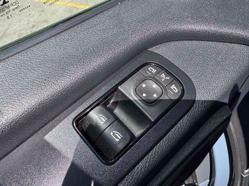 Used 2019 Mercedes-Benz Sprinter 144 image 21