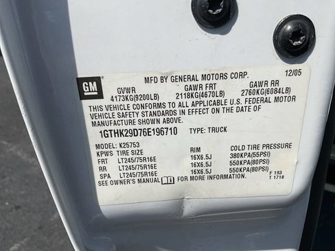 Used 2006 GMC Sierra 2500 SLE w/ Heavy-Duty Power Package image 20