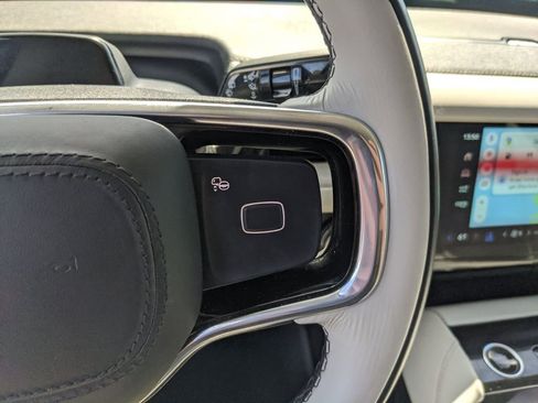 Used 2025 Lincoln Navigator Reserve AWD/4WD image 32