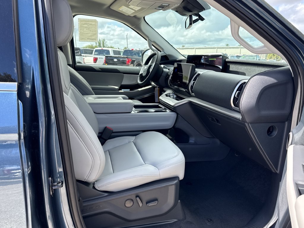New 2027 Ford Expedition Max Active RWD image 18