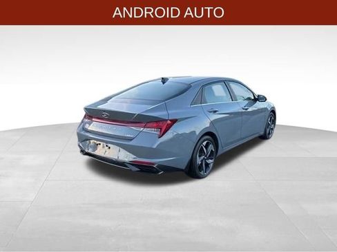 Used 2022 Hyundai Elantra Limited image 7