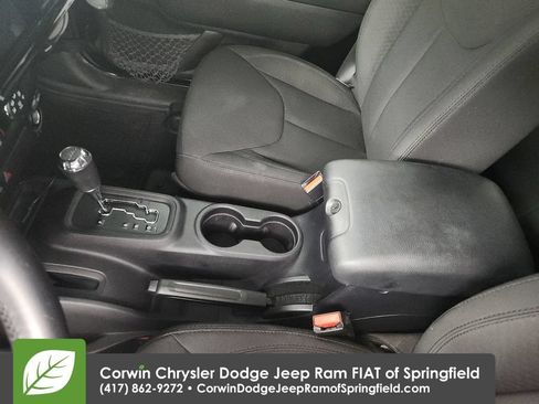 Used 2014 Jeep Wrangler Unlimited Sport w/ Quick Order Package 24S AWD/4WD image 29