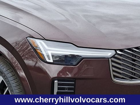 New 2025 Volvo XC90 B5 Core w/ Protection Package Premier image 9