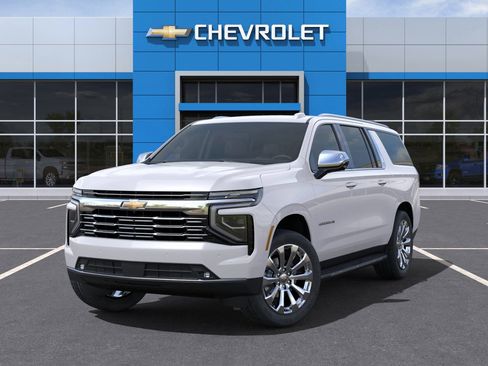New 2025 Chevrolet Suburban Premier image 6