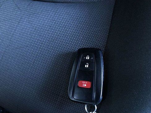 Certified 2025 Toyota RAV4 XLE AWD/4WD image 32