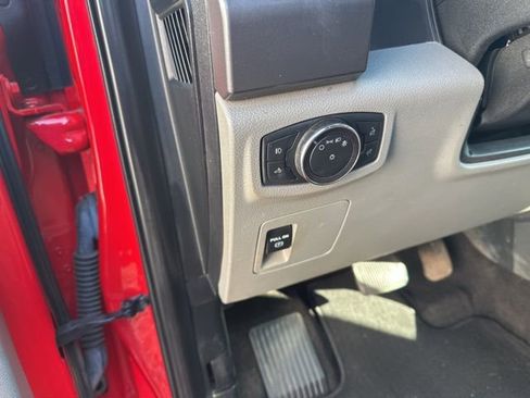 Used 2020 Ford F150 XLT image 19