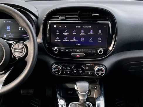 Used 2024 Kia Soul S FWD image 7