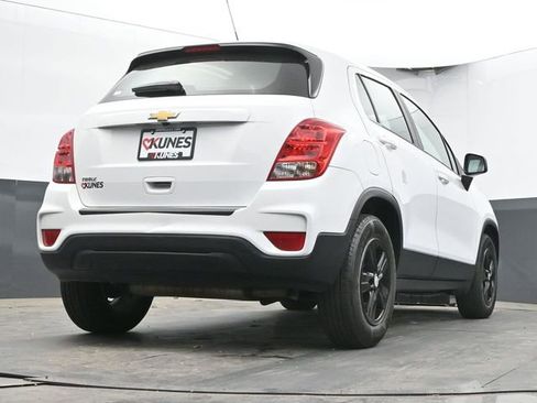Used 2020 Chevrolet Trax LS FWD image 27