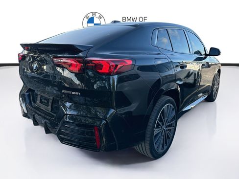New 2026 BMW X2 xDrive28i w/ M Sport Package AWD/4WD image 6