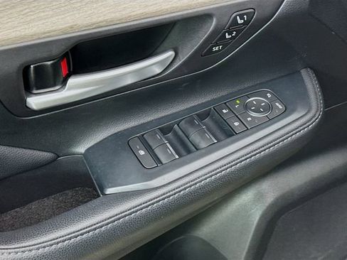 Used 2024 Toyota Grand Highlander AWD image 18