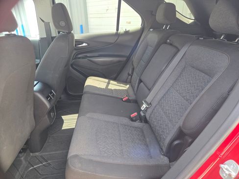 Used 2024 Chevrolet Equinox LT FWD image 13