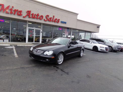 Used 2009 Mercedes-Benz CLK 350 Cabriolet image 3