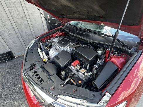 Used 2014 Toyota Camry SE FWD image 31