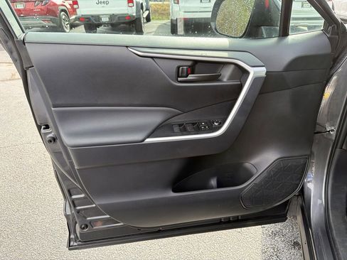 Used 2025 Toyota RAV4 LE image 10