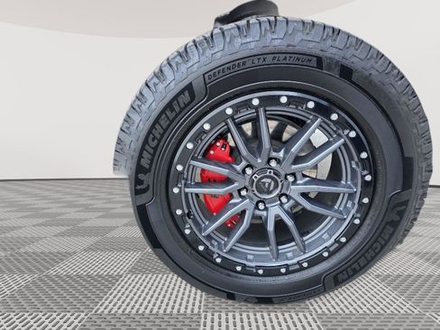 Used 2024 GMC Sierra 1500 Elevation w/ Elevation Premium Package image 25