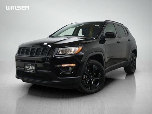Used 2021 Jeep Compass Latitude image 1