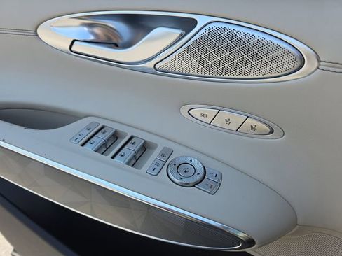 Used 2022 Genesis GV70 3.5T Sport w/ Sport Advanced Package image 25