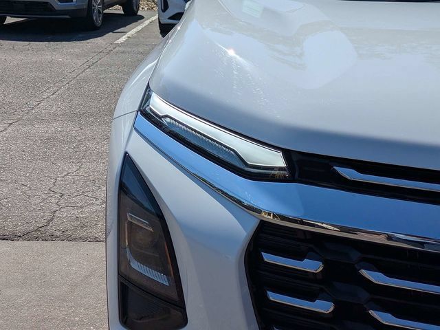 Used 2025 Chevrolet Equinox LT FWD image 9