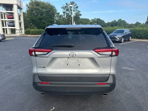 Used 2025 Toyota RAV4 XLE FWD image 5