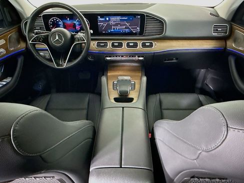 Used 2024 Mercedes-Benz GLE 350 4MATIC image 13