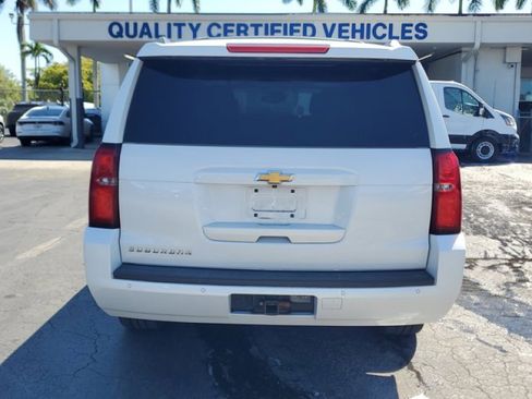 Used 2016 Chevrolet Suburban LT image 7