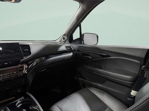 Used 2019 Honda Pilot Elite image 14