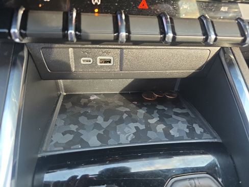 Used 2025 GMC Canyon Elevation w/ Convenience Package RWD image 27