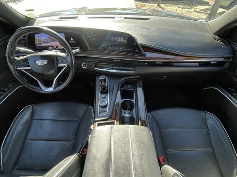 Used 2023 Cadillac Escalade ESV Premium Luxury image 10