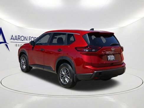 Used 2024 Nissan Rogue S FWD image 7