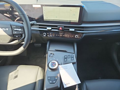 New 2026 Kia Sportage SX Prestige image 11