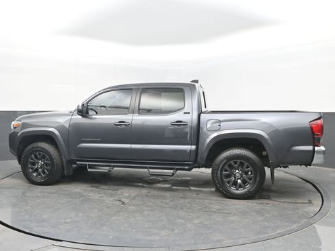 Used 2022 Toyota Tacoma SR5 image 7