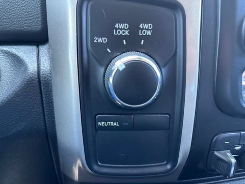 Used 2014 RAM 2500 SLT w/ Protection Group AWD/4WD image 17