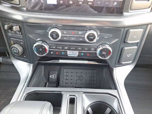 New 2025 Ford F150 Platinum w/ FX4 Off-Road Package image 13